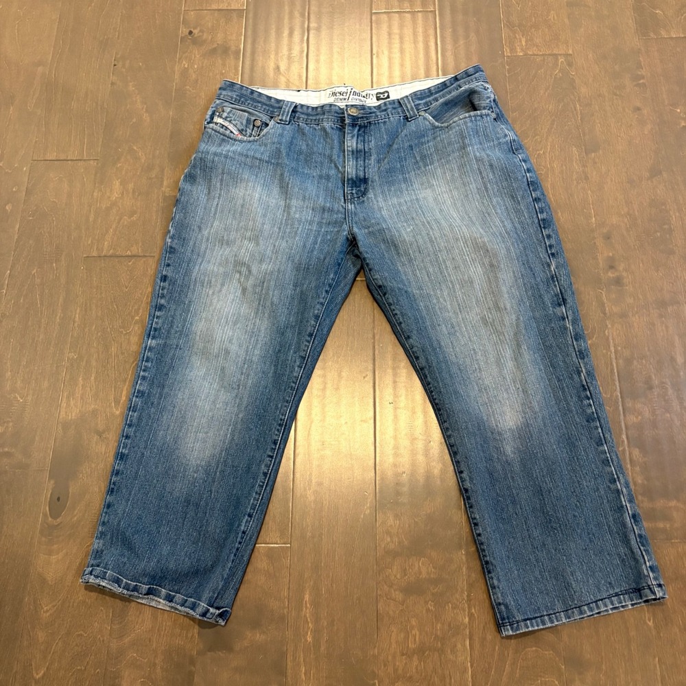 Diesel Jeans Mens 42x26 Blue Roody Medium Wash Straight Leg Denim Pants HEMMED